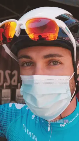 An ordinary warm up 😜 #Giro #Giroditalia #ciclistiditiktok #ciclismo #cycling #tiraccontolitalia #bici #bike #dancetiktok #bicicletta