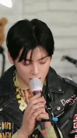 Another video appreciation of eunwoo singing voice💜#ASTRO #차은우 #chaeunwoo