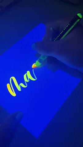 UV Neon Pens by @karinmarkers #satisfyingvideosdaily #calligraphersofinstagram #neon #brushlettering #foryou
