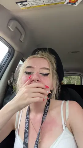 cant just be me. #fyp