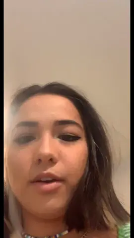 i was trying to take a vid for my coworker bc i’m about to go in to eat and she’s working rn