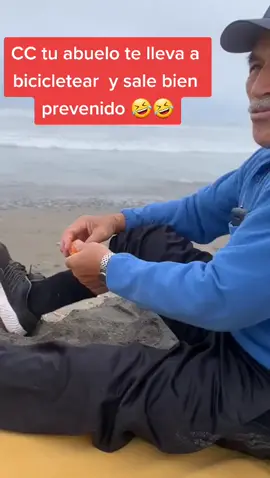 más cosas entraron ahí, que en mi canguro 🤣🤣🤣🤣. Como tu solo uno! #abuelo #nietas #playa #biciclettachallenge
