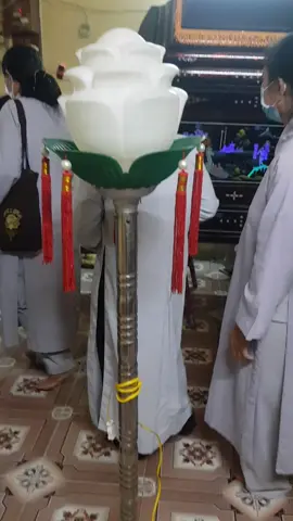 chúng con cầu xin má  ba sớm được siêu thoát về cõi vĩnh hằng