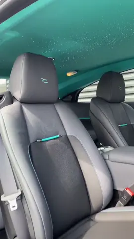 It’s a spaceship! 🛸✨ #luxury #cars #rollsroyce #foryou