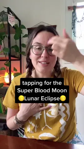 I made 2 of these so if you’re seeing this, it’s for you 👁✨ #efttapping #superbloodmoon #superbloodmooneclipse #lunareclipse #spiritualawakening #eft