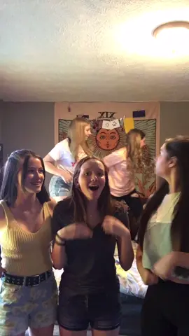 here’s a gem from last weekend😂🥰@peytonbeach0 @k_cherry12 @abbi876 @baileeee.spammmm
