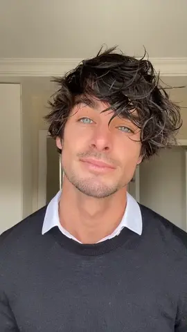 I mean, I know it’s me .... but I feel like 2 completely different people here ....it’s weird 🤔😂