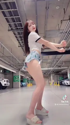 浮気は浮ついた気持ちです　#少し待ってみて #2002 #2002ダンス