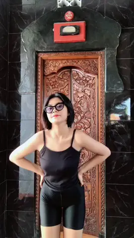 celana strit instagram || @lykersandlyra