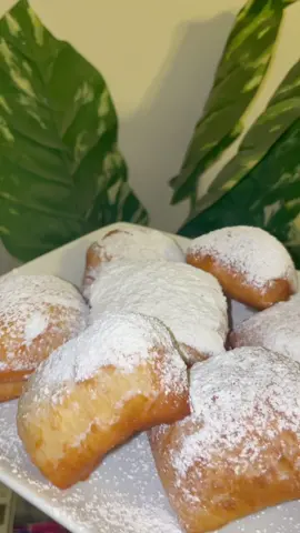 felt this was appropriate 😽 #beignets #princessandthefrog #food #cooking #foodtiktok