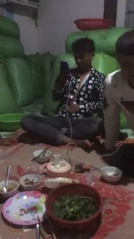 giọng e gái hát....