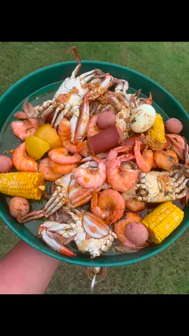#Funday of #Fishing #Crabbing and being on the #Water w/ #Family #Seafood #SeafoodBoil #SummerVibes #texascitydike #Fyp #Fypchallenge #Foryourpage