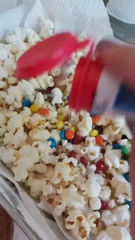 sweet and salty🍿 #popcorn#mnms#sweetandsalty#snack#Foodie#trinidadian#trini_tiktoks#trini#foryoupage#trinifyp#island#trinidad#eats#butter#butterbts