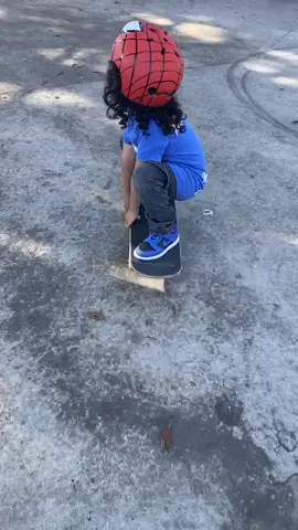 🛹