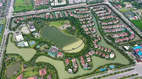 Cận cảnh thiên đường sống của giới nhà giàu Hà Nội. Admin đang tính xem để dành tiền bao lâu thì đủ.  #foryou #fyp #bds #lifeatnhaongay