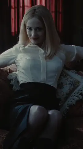 Когда-нибудь, я перестану делать видео с Анжеликой...(Но видимо не в этой жизни)#evagreen#евагрин #angeliquebouchard#darkshadows#мрачныетени