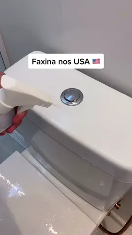 Aqui se não jogar água não é faxina 😂