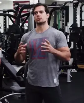 #TheWitcher  #Workout  #henrycavill #geraltofrivia #sherlockholmes #manofsteel #superman ⚔️🐺🖤🤍