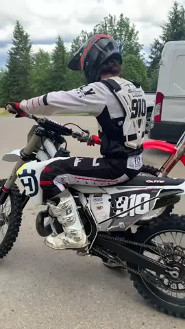 Head over to my Instagram for a comparison of the 1996 CR250 and modern TC250. #CR250 #TC250 #husqvarna #honda #motocross