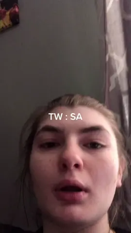 @siennamae PLEASE GET OFF THE INTERNET OR SUM GIRL CAUSE YOU SUCK