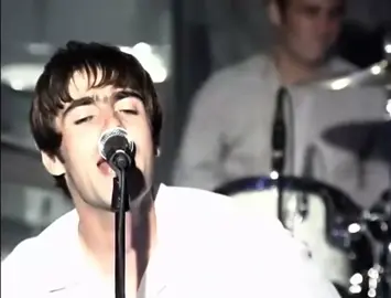 Roll With It, released on August 14, 1995 #oasis #oasisband #noelgallagher #liamgallagher #90smusic #britpop @oasis @noelgallagher @liamgallagher