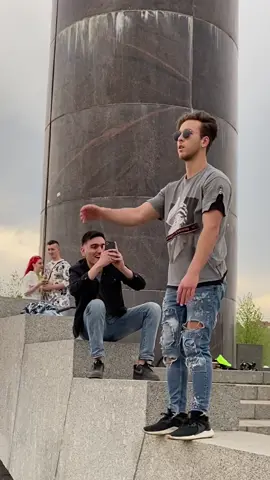 А вы бы помогли?😳 #zelenitsky