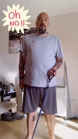 #fail #OhNo #wtf #ouch #oops #train #bands #resistance #smack #babymakers #snap #blooper #nads #slugsquad I couldn’t not post this 😳😳😳