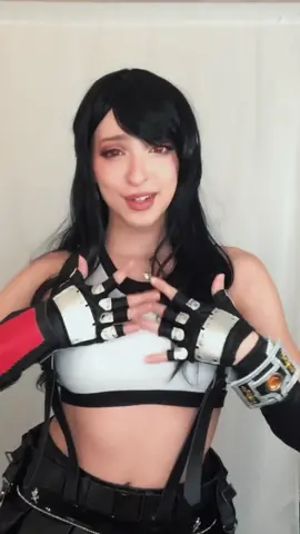 Imagine Aerith and Tifa recreating this music vid as Shakira and Rih 👁👁 #tifalockhart #finalfantasy7 #tifa