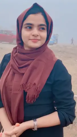 Happy life ❤️ ellavarodum sneham mathram😍 #malayalam #couplegoals #salalahoman #oman #foryou #foryoupage #duet #salalah #trending #trendsong #duet