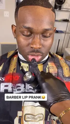 @bigwinnnn1 was not goin for nun of that😂😂😂 #fypp #barberprank #bigwinnn #barber #xyz #barbertiktok #tutorials