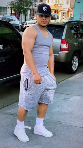 😈😍😍￼ #modelofitness #alofokeradioshowtiktok #katespadenyhappydance #modeloxx