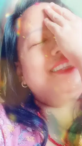 छोटो जिन्दगी अनि लामो कथा मुहारमा हाँसो अनि मनभरि ब्यथा ! ! ! !