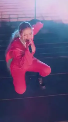 @karolg con @wisin 🔥💣 #tumusicahoy #karolg #wisin #leyendas #karolglive