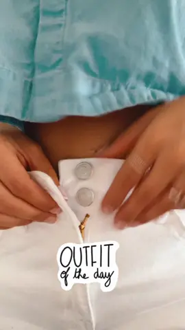 OOTD #fashion #visteteconmigo #moda #estilo #levis #pantalonblanco #widepants #pantalonesacampanados #patadeelefante #zara #stradivariushaul #blog #us