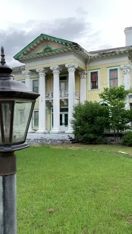 Abandoned mansion #adventure #explorer #urbex