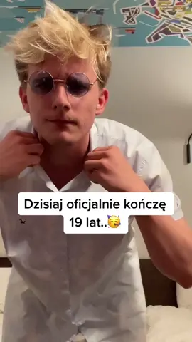 Taki taniec urodzinowy @tyszka727 🥳#urodziny
