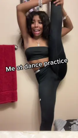 Y’all I used to be a dancing doll and they DID not play with us!!😂 YOU BETTA HOLD IT #dancingdolls #dancerlife #holdit #fyp #foryou
