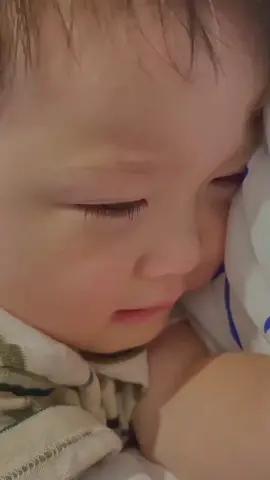 oh no he is crying againಥ‿ಥ#babyyuan #baby #cute #cutebaby #xiaotangyuan #tangyuan #xyzbca #foryou #fyp