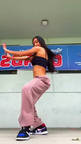 👅 #bendsnappop #trending #challenge #dancer