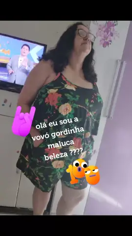 Vovó gordinha olha eu aí 60 anos