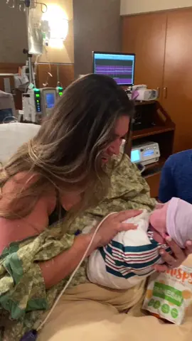 we did it @e_wheaties #eggdonor #pregnancyjourney #surrogate #plannedadoption #momtok