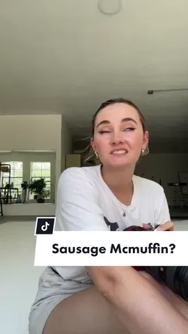 Every day I challenge myself to go out of my comfort zone but I love it #photographylife #photographyhumor #introvert #blueraspberry #sausagemcmuffin