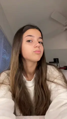 Voy a estar en el carro por bastante tiempo asi que si quieren déjenme preguntasss #GRWM #makeuptutorial #florida #southcarolina #morningroutine