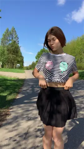 Hello 👋 how is your day going 😊  #MyBlooperReel #WhenlFail #MyPoppingChoreo  #NextTopLikeeDance #MyMusicCrew #dancer