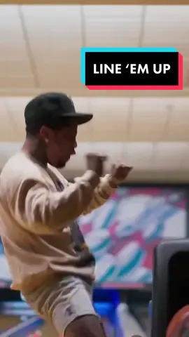 Don’t sleep on Tank’s 🎳 skills. #gervontadavis #davisbarrios #floydmayweather #bowling #dancechallenge #boxing