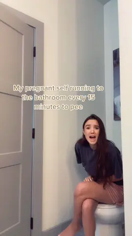 And it only gets worse 🤪 #pregnancy #pregnancysymptoms #pregnancyjourney #secondtrimester #secondtrimesterproblems #bladderproblems