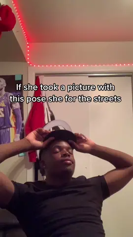 Every female had did this pose before 😂😂😂😂😂 #fyp #foryoupage #viral