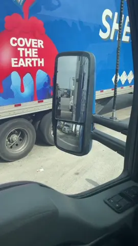 Should’ve gave him a snickers #femaletrucker #truckertiktok