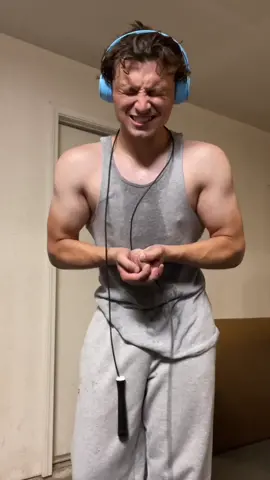 I don’t know why this is so hard! I must have no rhythm yet😭