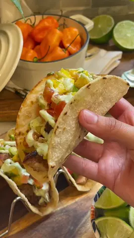 Mango Salsa Chicken Tacos 🌮 full written recipe will be on Instagram today:,)